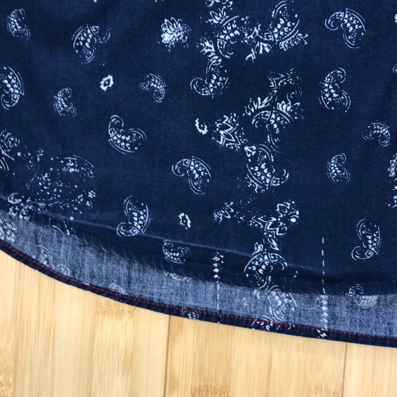 American Eagle Button Down Shirt Size Large EUC - Picture 6 of 8